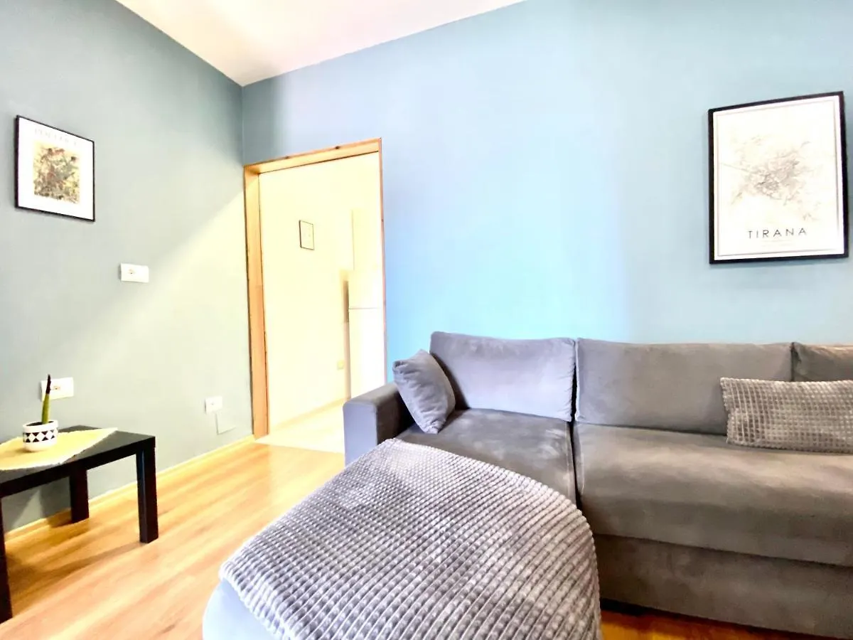 Apartamento Tirana Experience BnB