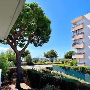  Appartement Parking + Piscine, Confort, Proche Aeroport & France