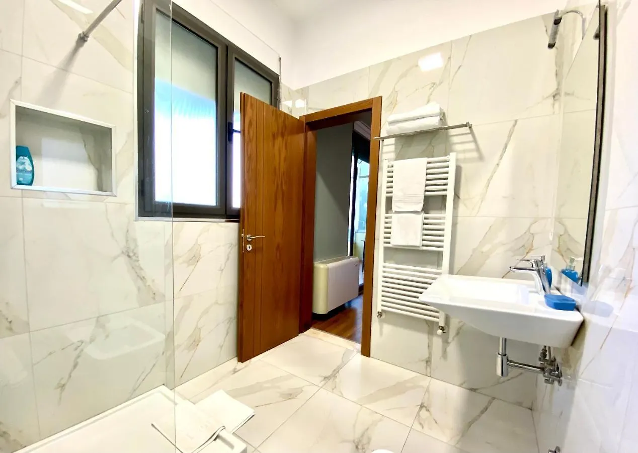 Tirana Experience, Authentic Stays In The Heart Of Old Тирана Апартаменты
