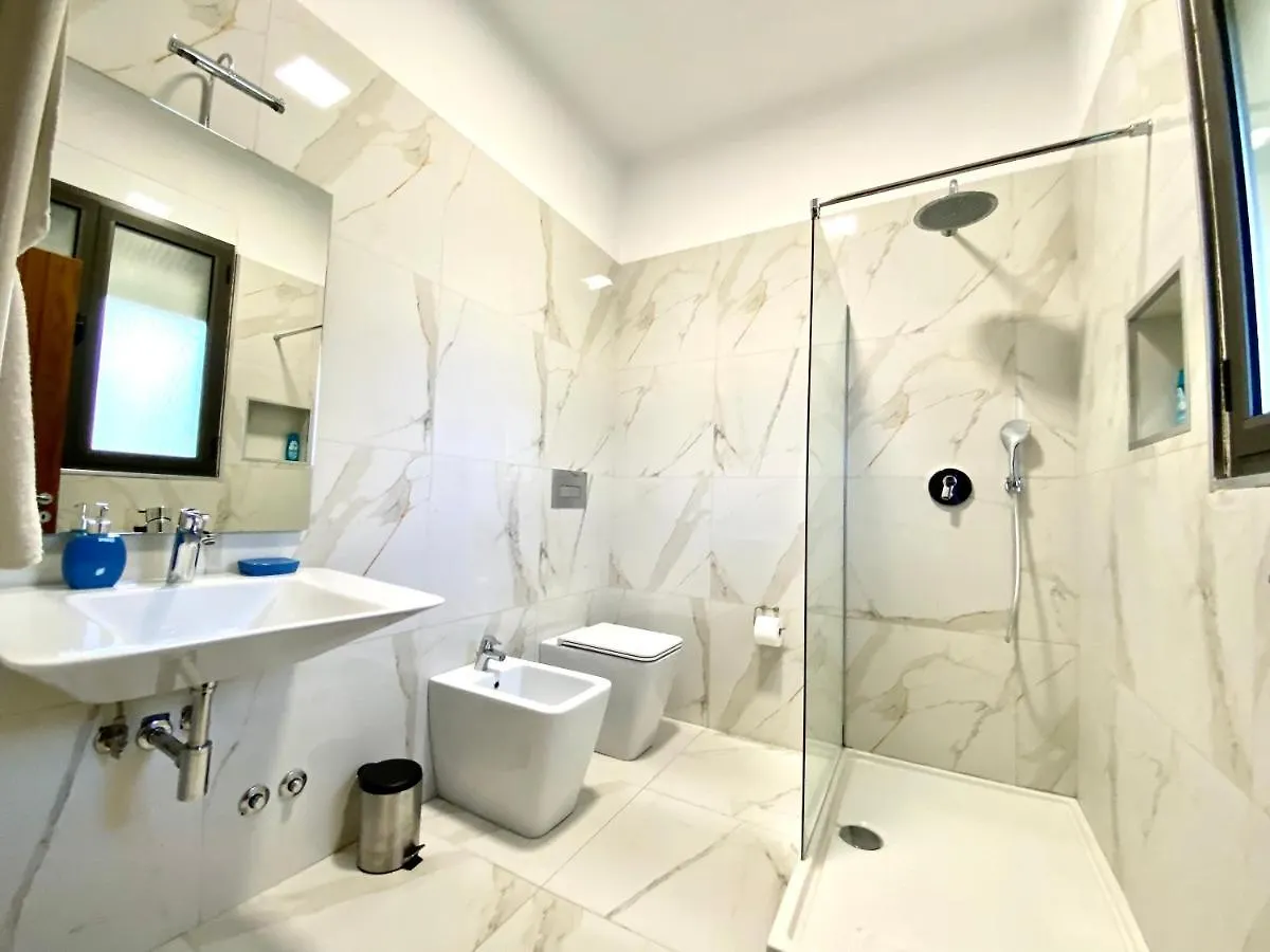 Tirana Experience, Authentic Stays In The Heart Of Old Тирана 0*,