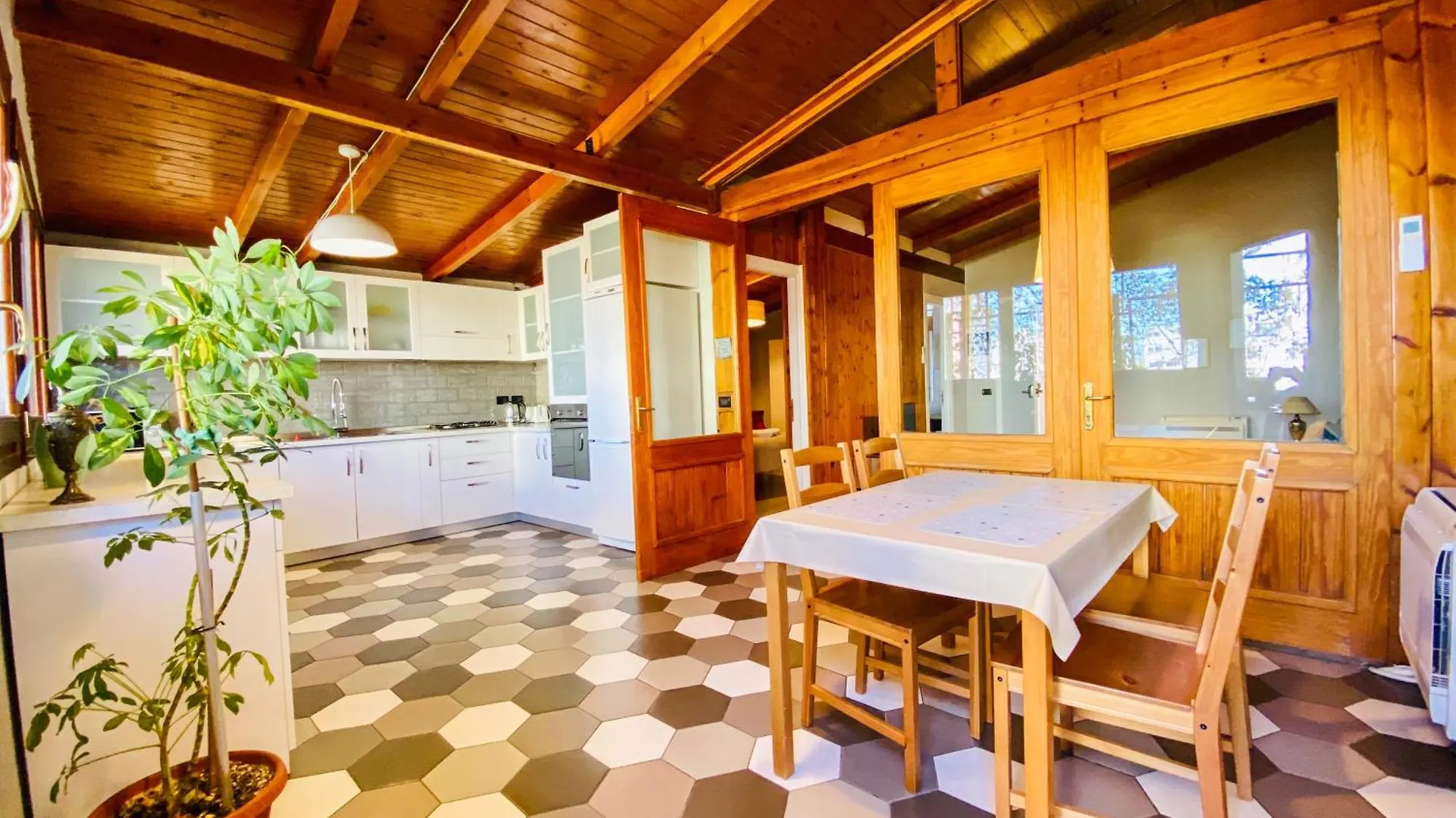 Tirana Experience, Authentic Stays In The Heart Of Old Тирана