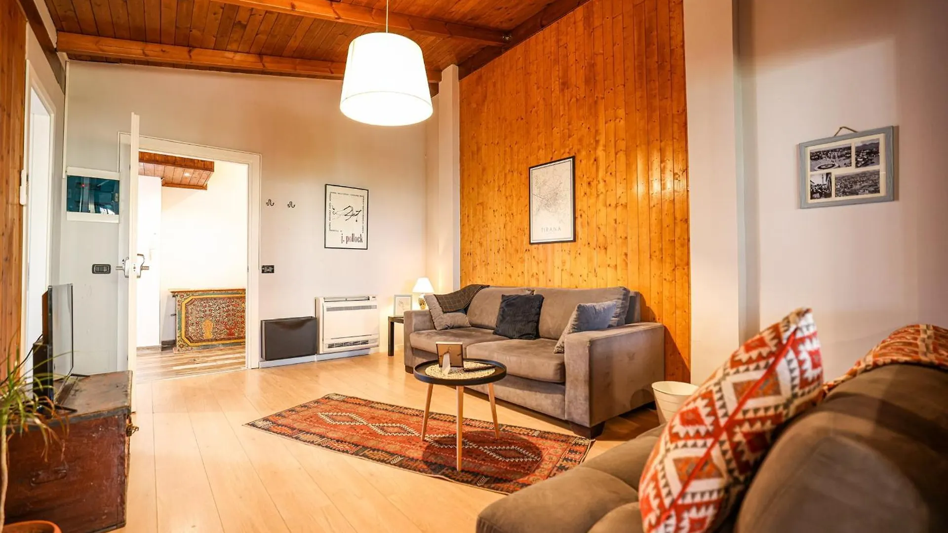 Апартаменты Tirana Experience, Authentic Stays In The Heart Of Old Тирана Албания